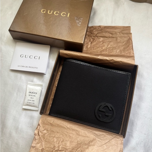 NEW IN BOX Gucci Black Bifold Wallet - Picture 1 of 9